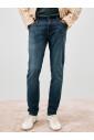 slim-fit-jeans