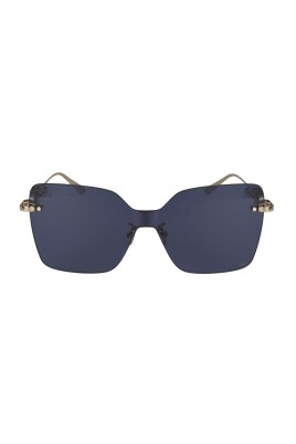 woman-cd-chain-sunglasses