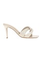 sandales-a-talons-en-cuir-blanc