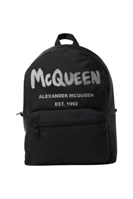 graffiti-backpack-stylish-practical-accessory