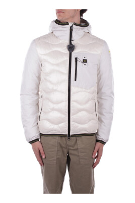 hooded-jacket-with-zipper-pockets