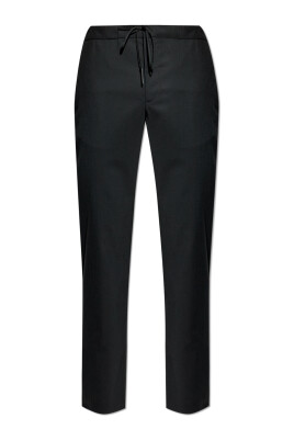 pantalon-a-jambe-fuselee
