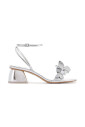 zilveren-sandalen-voor-vrouwen