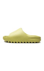 resin-slides-chaussures-elegantes-et-confortables