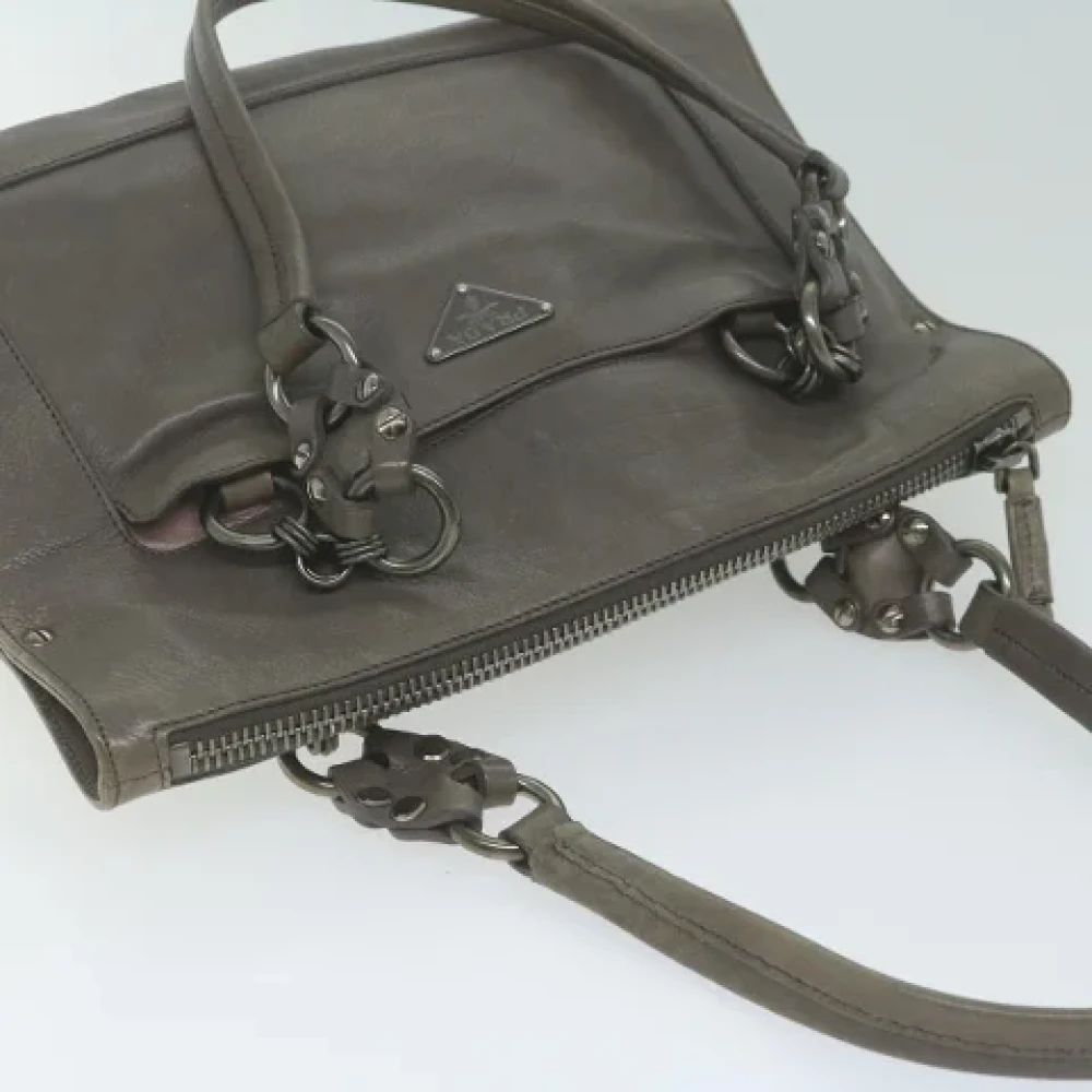 Prada Vintage Pre-owned Leather shoulder-bags Gray Dames