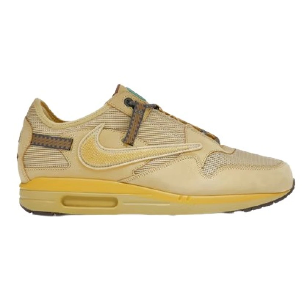 Nike - Shoes > Sneakers - Beige - Nike - Modalova