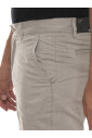 chino-texture-avec-detail-logo