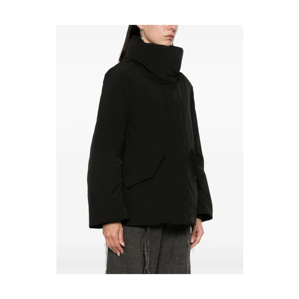 Woolrich Zwarte Gewatteerde Donsjas met Logo Black Dames