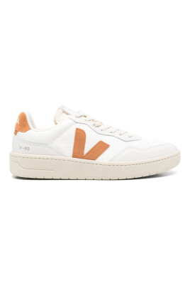 eco-friendly-sneakers-with-unique-design