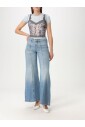 jean-en-denim-a-coupe-classique
