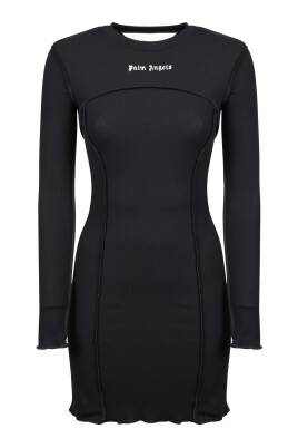 black-dress-aw23-style-comfortable