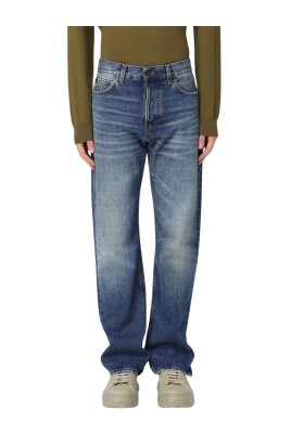 stylish-relaxed-fit-jeans