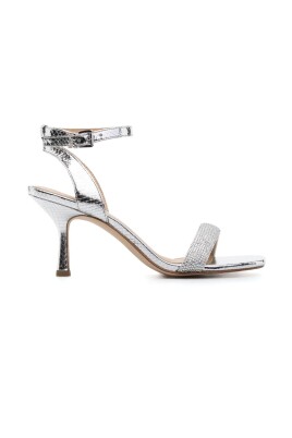 sandale-argent-avec-strass-et-talon-ouvert