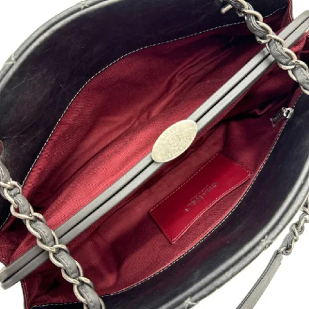 Chanel Vintage Pre-owned Leather totes Black Dames