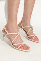 rosette-met-hak-sandalen