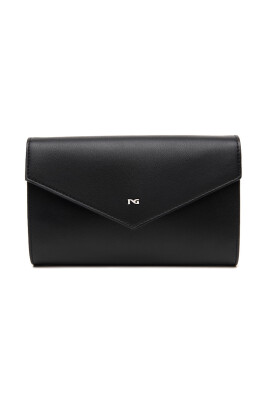 black-pochette-bag