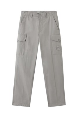 pantalon-cargo-elegant-en-gris-clair