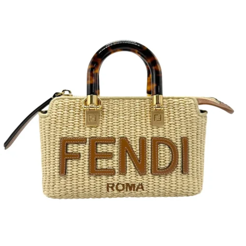 Pre-owned Raffia fendi-bags