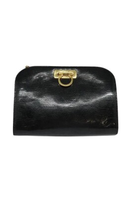 pre-owned-leather-clutches