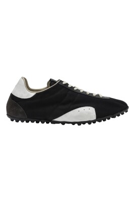 low-top-sprinters-sneaker