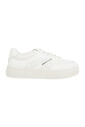 sneaker-blanc-modele-elegant