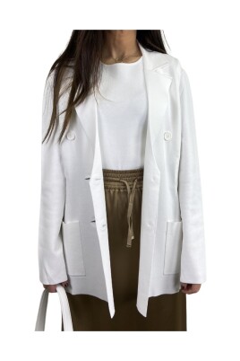 white-knit-americana-blazer