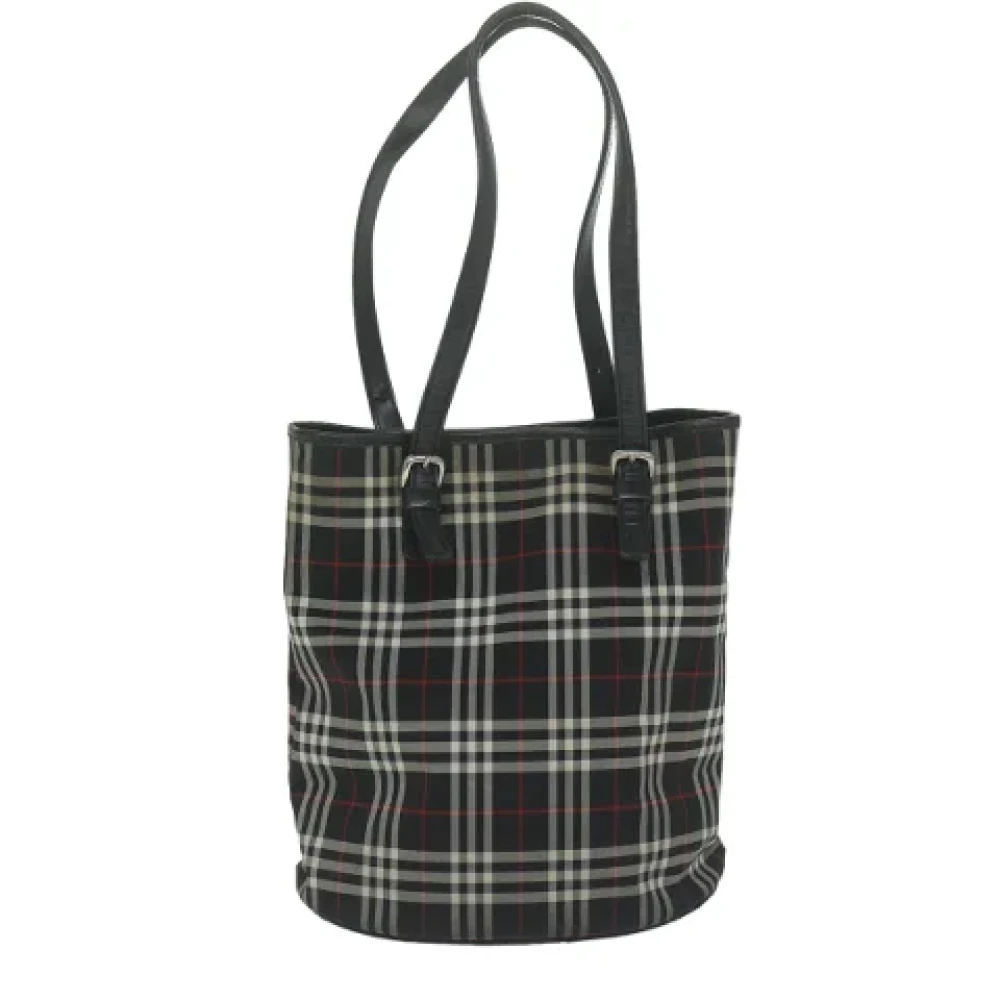 Burberry Vintage Pre-owned Nylon shoulder-bags Black Dames
