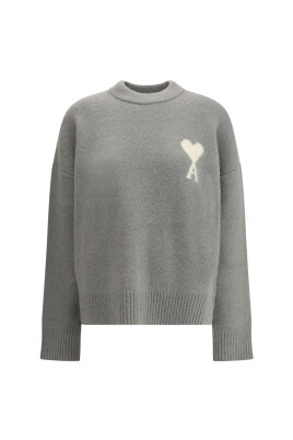 pull-de-coeur-avec-logo-jacquard