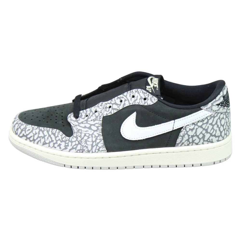 Jordan - Shoes > Sneakers - Black - Jordan - Modalova