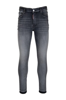 jean-homme-avec-bouton-et-patch-en-cuir