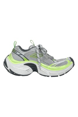 low-top-sneaker