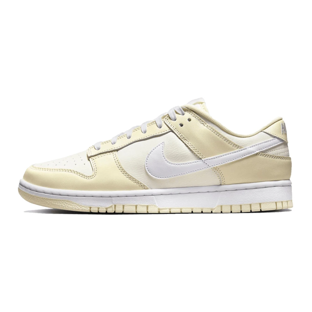 Nike - Shoes > Sneakers - Beige - Nike - Modalova