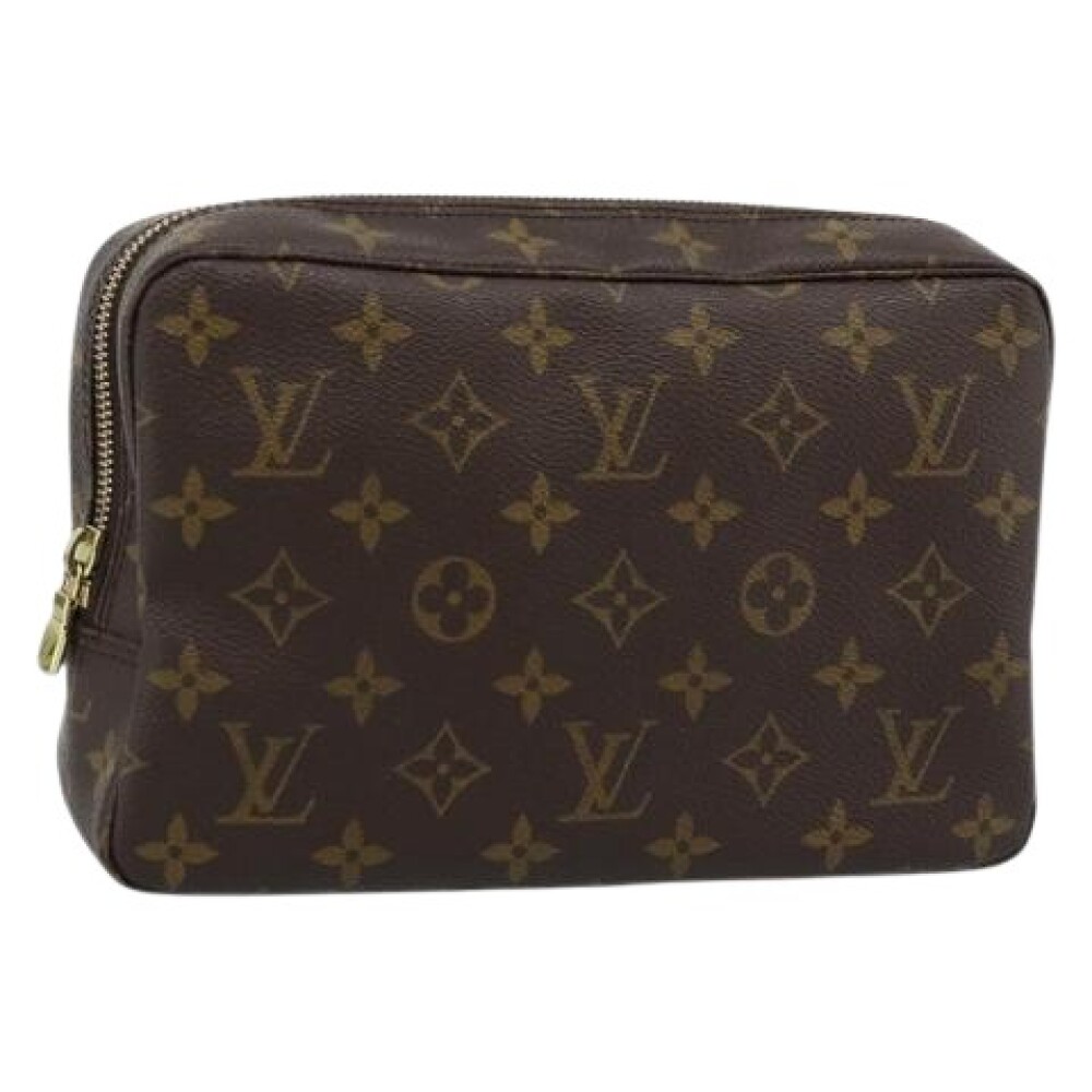 Shop fashion from Louis Vuitton Vintage online on Miinto