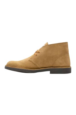 dark-sand-suede-desert-boot