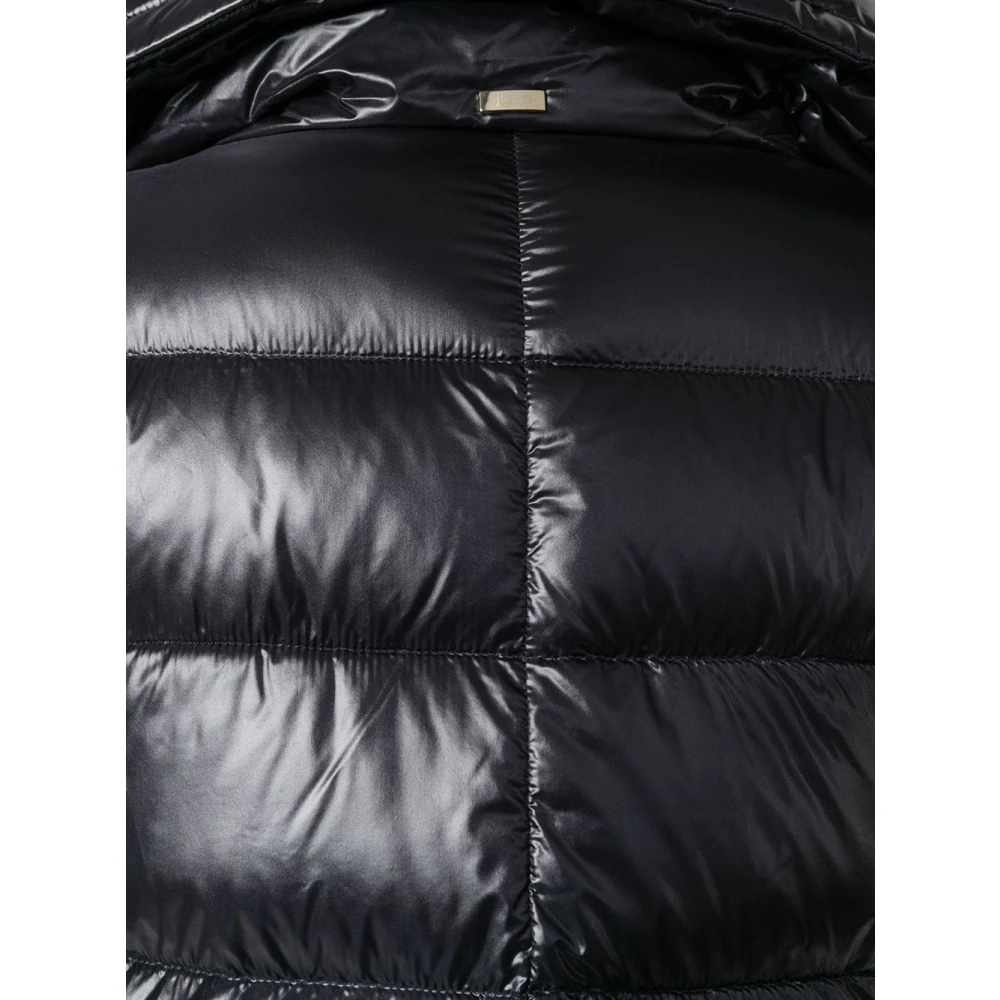 Herno Zwarte Puffer Voorkant Geritste Jas Black Dames