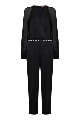 combinaison-en-soie-a-col-v-et-ceinture-bijou