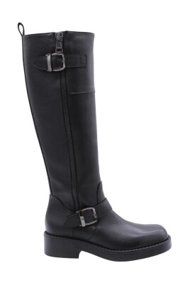 stylish-taza-boots