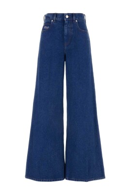 wide-leg-denim-jeans