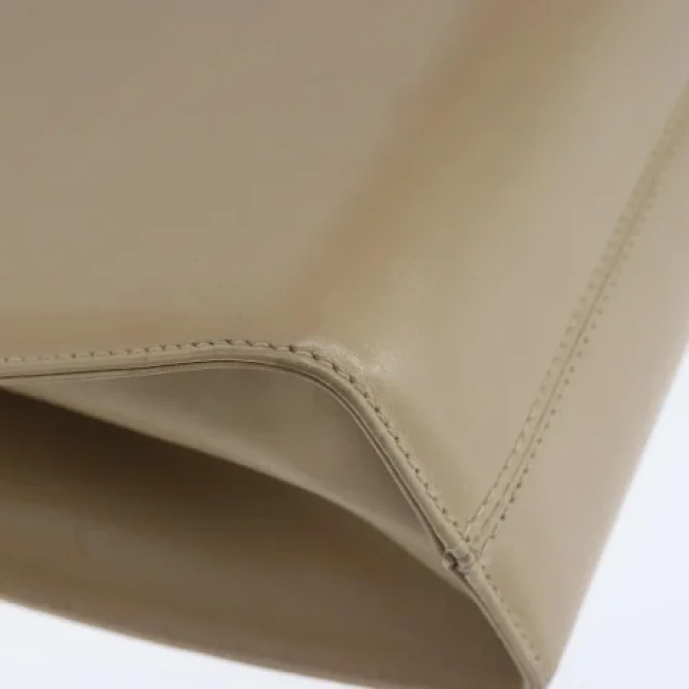 Salvatore Ferragamo Pre-owned Leather shoulder-bags Beige Dames