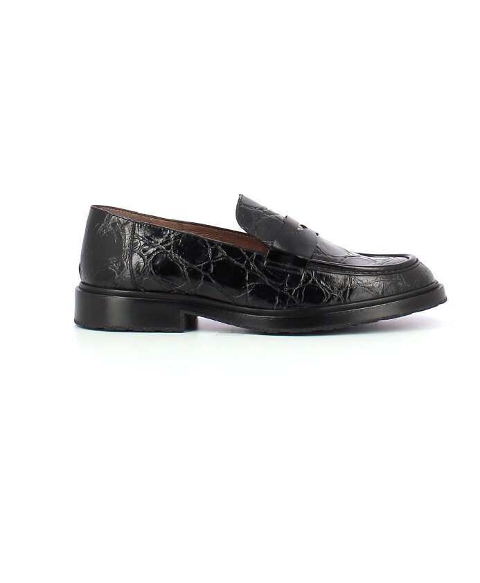 mocassin-en-cuir-texture-avec-semelle-maxi-track