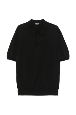 black-t-shirts-and-polos