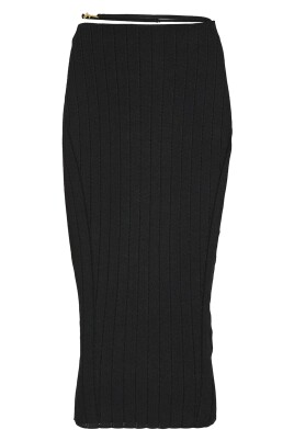 elegant-black-skirt