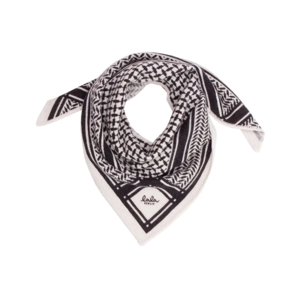 Accessories > Scarves > Silky Scarves - - Lala Berlin - Modalova