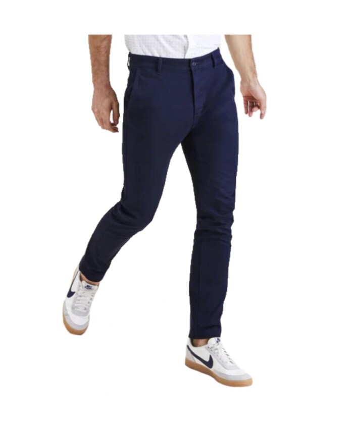 pantalon-skinny-bleu-marine-style-moderne