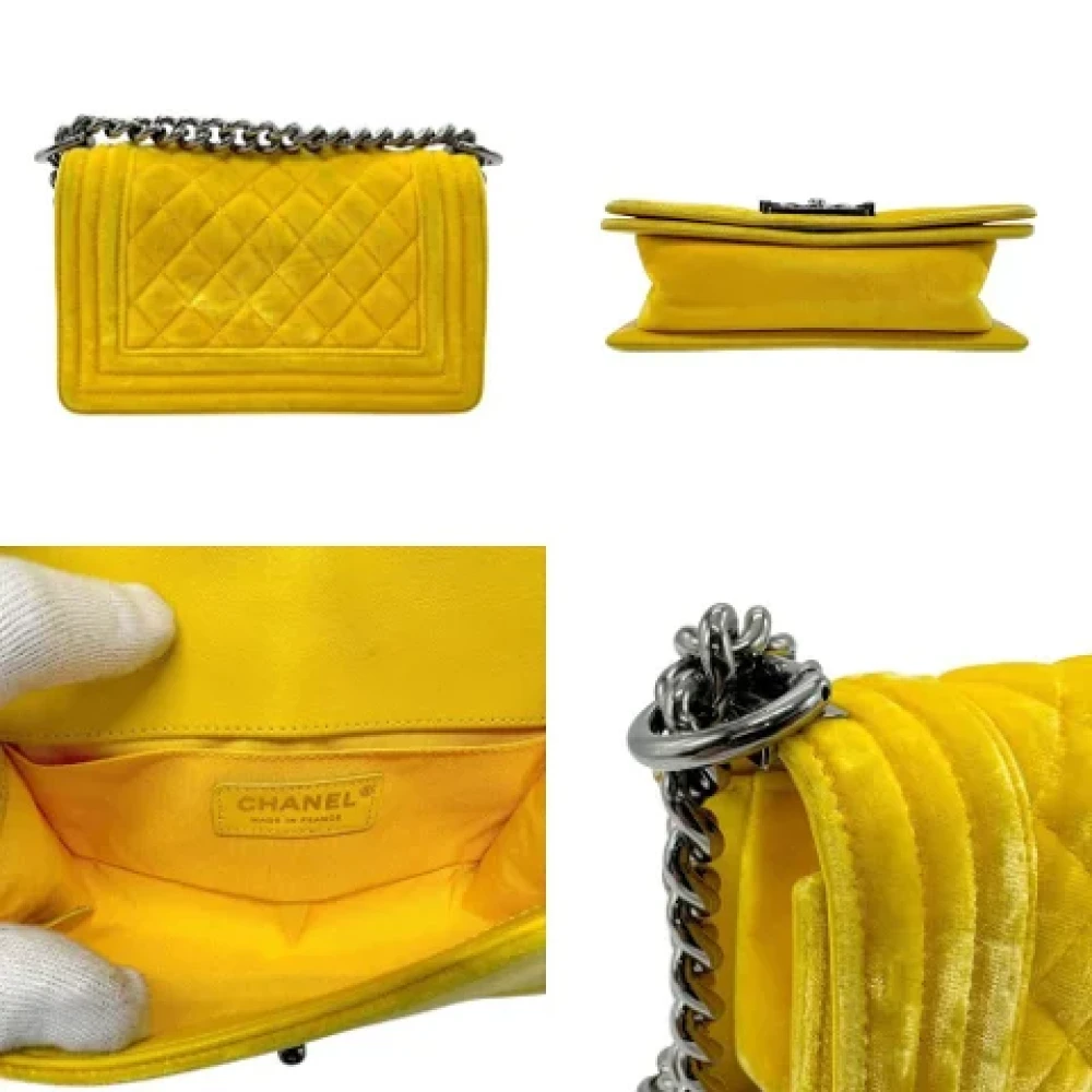 Chanel Vintage Pre-owned Velvet shoulder-bags Yellow Dames