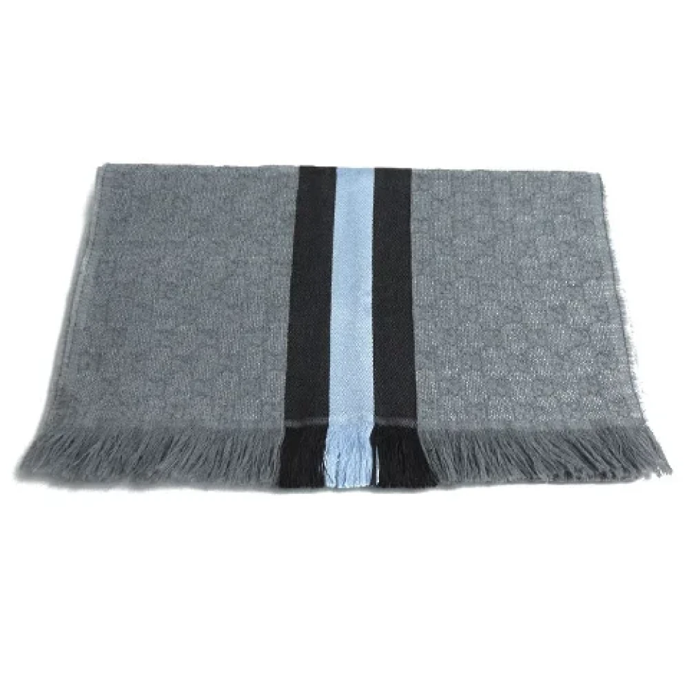 Gucci Vintage Pre-owned Wool scarves Gray Dames