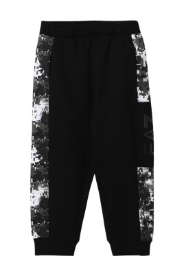 camouflage-detail-kids-joggers-stylish-comfortable-option