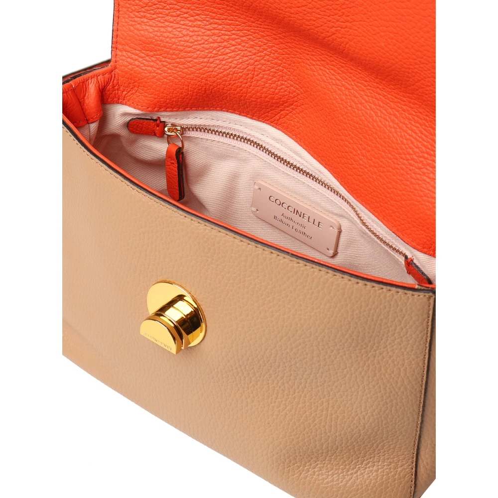 Coccinelle Beige Leren Schoudertas met Klep Beige Dames