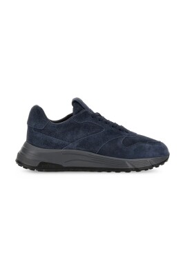 blue-sneakers-urban-style-comfort