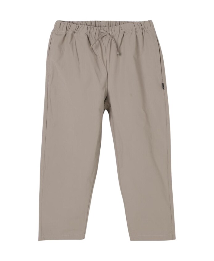 zwarte-kinderbroek-in-cropped-stijl